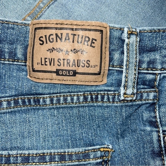 Levi’s Men’s Signature Gold Blue Jeans Size 38x32 - Picture 4 of 6